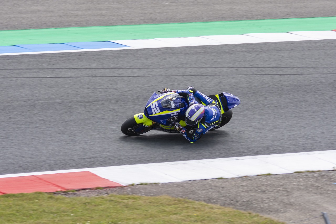 续以往的辉 续以往的辉